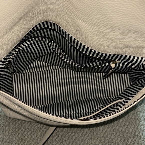 Excellent condition Kate Spade ♠️ purse - Picture 5 of 7